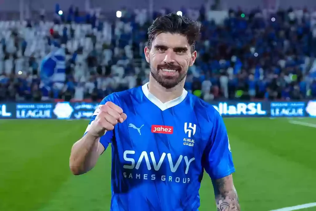 الهلال يسعى لتجديد عقد نيفيز قبل كأس العالم للأندية