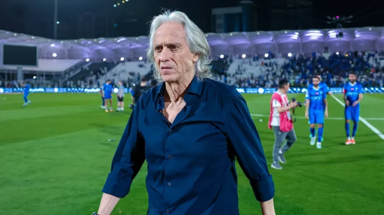 مدرب جديد يقترب من دوري روشن وخيسيوس على أعتاب الرحيل