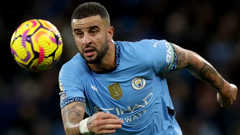 ميلان يقترب من التعاقد مع كايل ووكر لاعب مانشستر سيتي