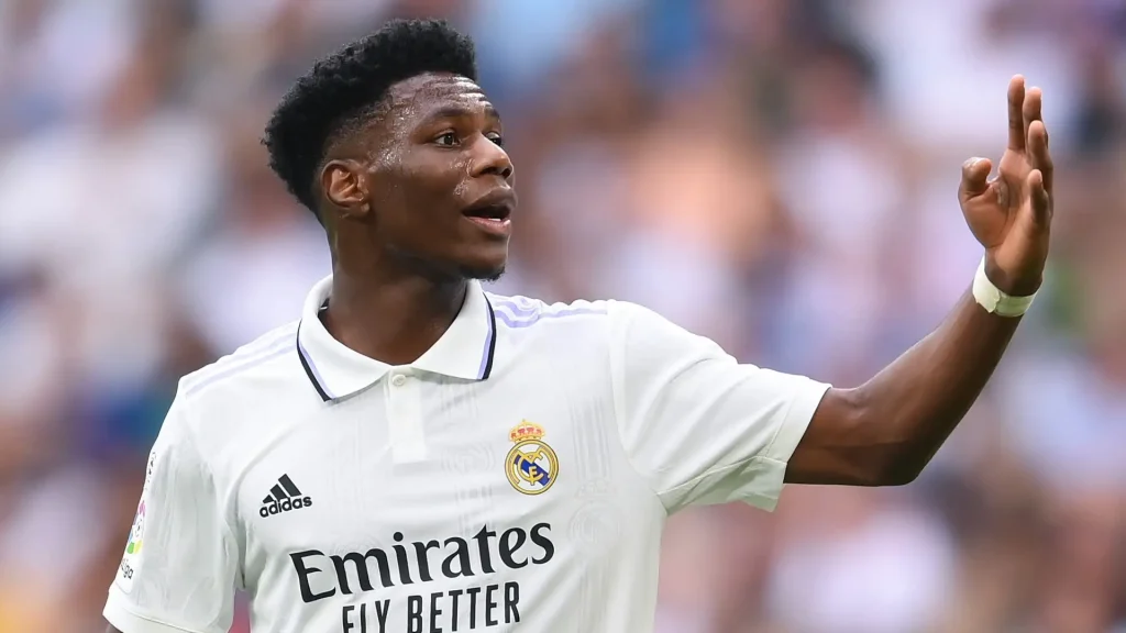 ريال مدريد يواجه لاس بالماس وسط غياب تشواميني المفاجئ