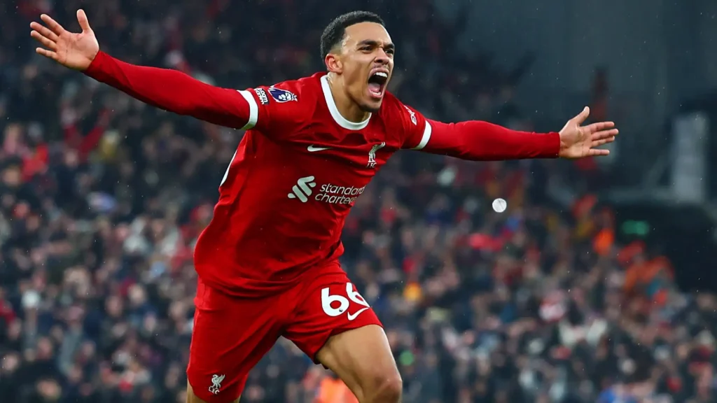 أرنولد يشعل غضب جماهير ليفربول بعد اقترابه من ريال مدريد