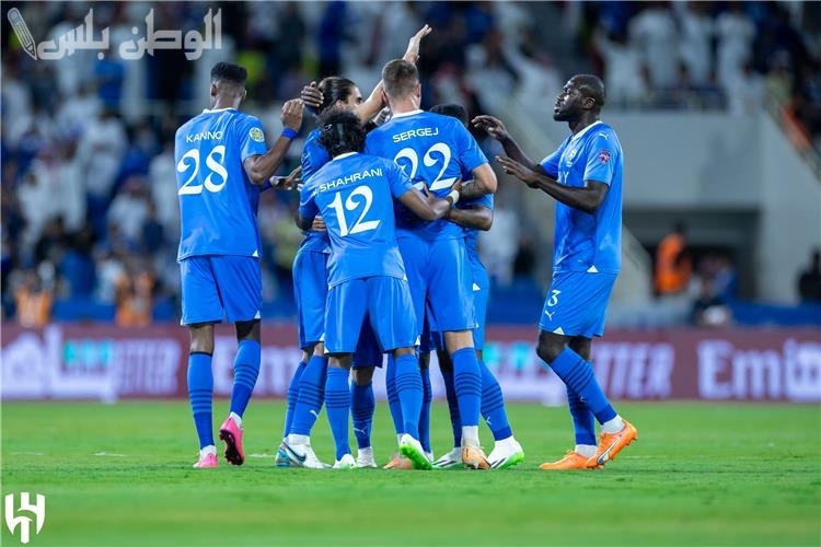 الهلال يسيطر على الشوط الأول أمام الفتح برباعية نظيفة