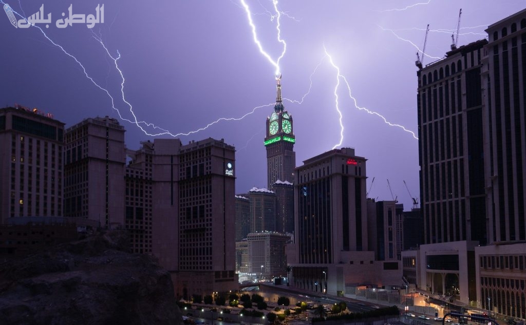 عاصفة رعدية في السعودية أسبابها ونتائجها