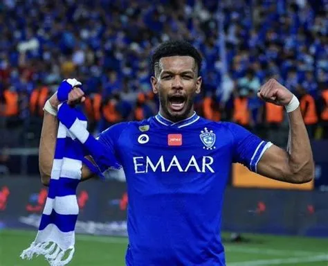 الهلال يحسم مستقبل البليهي بتجديد عقده حتى 2027
