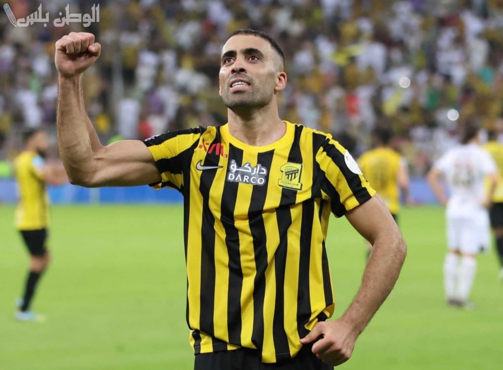 تصرف غامض من حمد الله بعد هدف الشباب يثير الجدل بين الجماهير