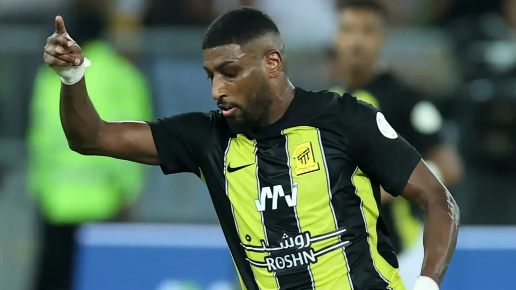 أحمد شراحيلي يكشف أسرار رحلته مع الهلال والشباب ويؤكد: “تعرضت للظلم”