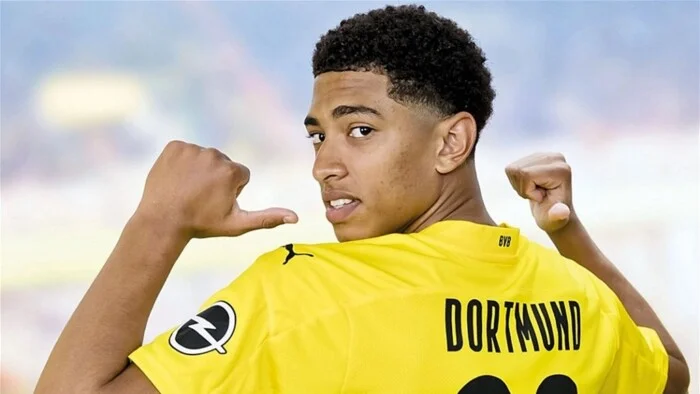 الاتحاد الإسباني يوقف بيلينجهام مباراتين بعد طرده أمام أوساسونا