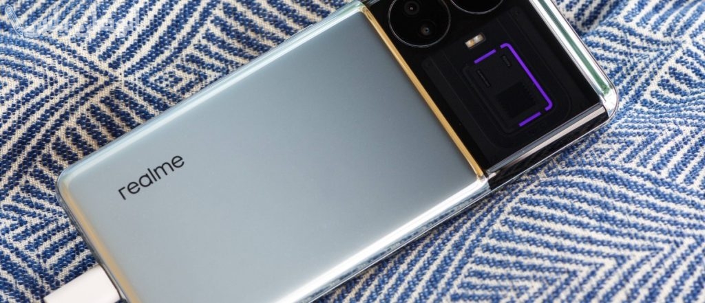 اعرف سعر ومزايا هاتف realme gt6 الجديد في سوق الهواتف الذكية واستمتع بالجوال الجديد