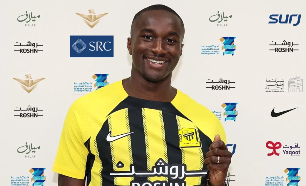 جماهير الاتحاد تدعم ديابي بعد تعرضه لهجوم عنصري