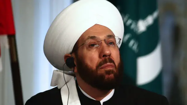 احمد حسون المفتي الرسمي لسوريا منذ عام 2005 إلى 2023 يظهر من جديد