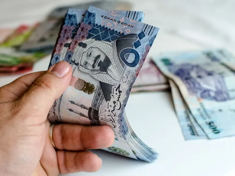 الودائع البنكية في السعودية 1446 كم تبلغ؟