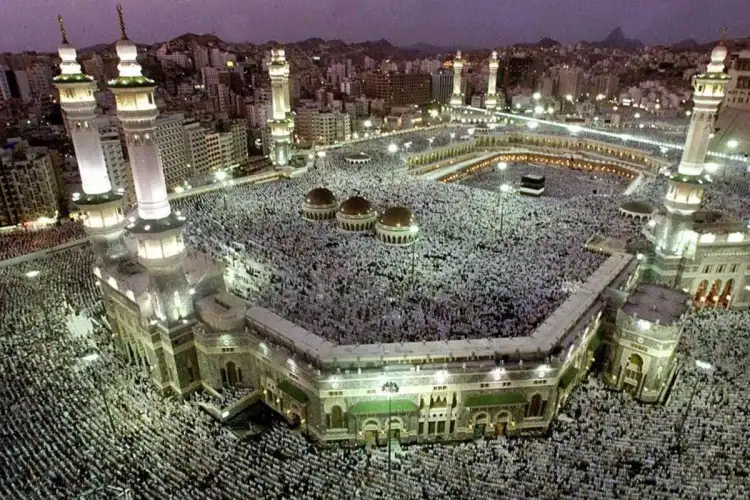 جدول مواعيد صلاة التراويح والتهجد بالمسجد الحرام خلال رمضان 1446
