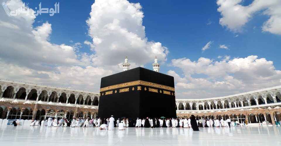 رحلة العمرة بأقل تكلفة! عروض وأسعار شركات السياحة للعمرة 2025 بجميع الفئات