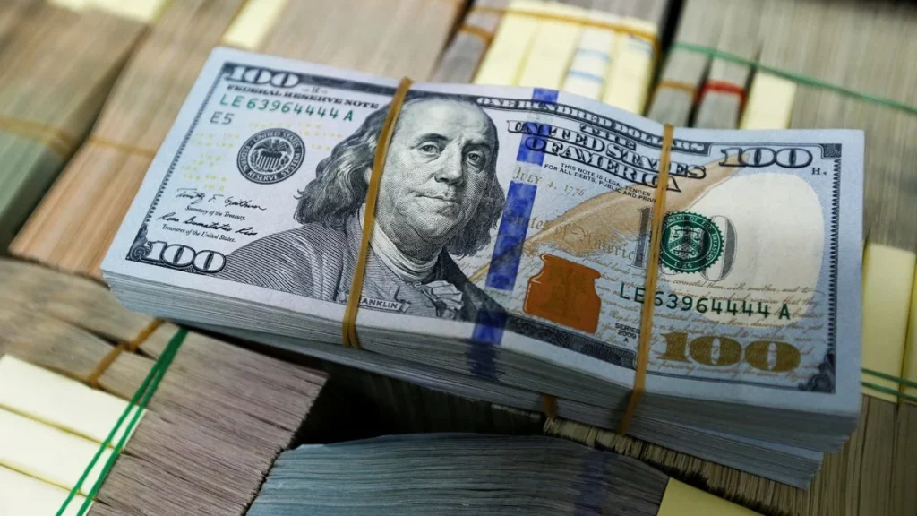 تحركات غير متوقعة سعر الدولار في البنك الاهلي المصري الخميس 13 فبراير 2025 مفاجات كبرى