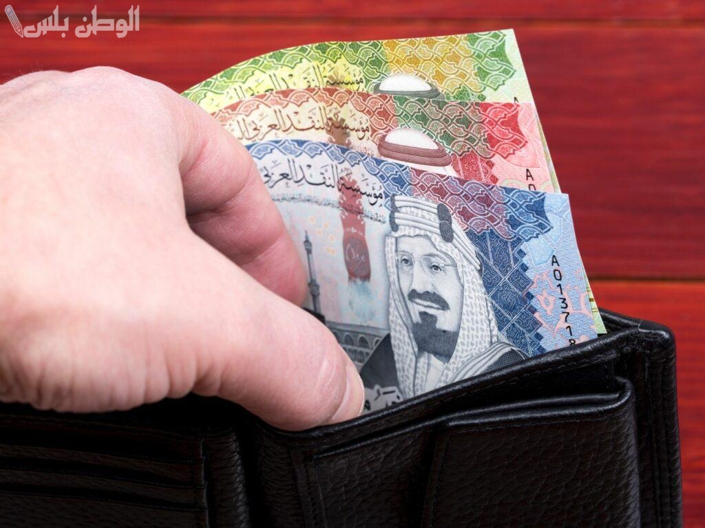 تحركات سريعة كم سعر الريال السعودي اليوم 12 فبراير 2025 مقابل العملات الاجنبية والعربية وفق البنوك والأسواق