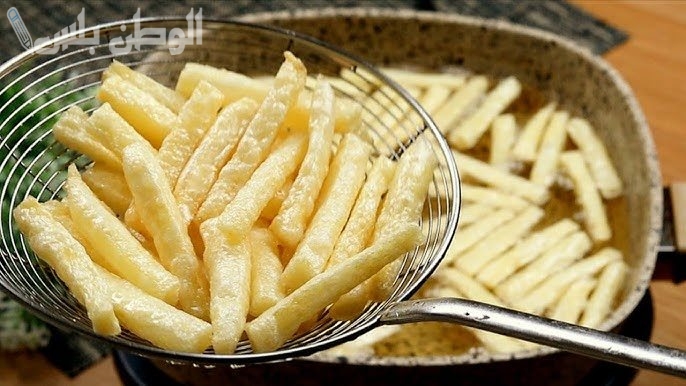 احذري اعدادها لاطفالك بكثرة.. ماذا يحدث للجسم عند تناول البطاطس المحمرة بكميات كبيرة؟