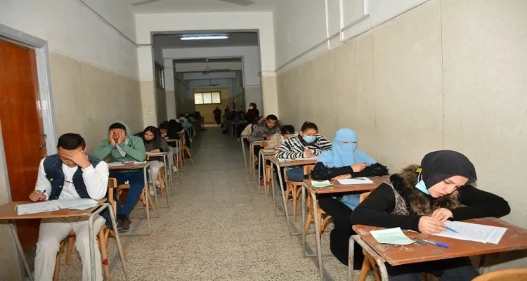 متى موعد امتحانات الثانوية العامة 2025 وفقًا لوزارة التربية والتعليم ومواصفات ورقة الامتحان