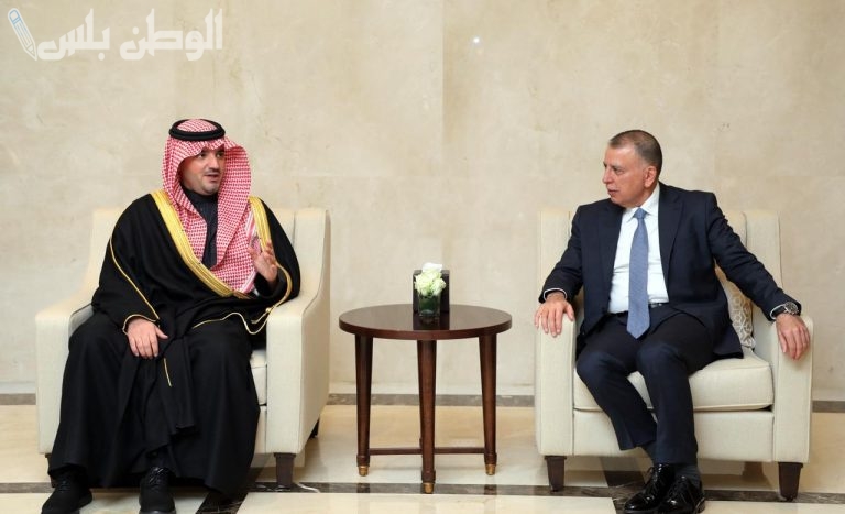 وزير الداخلية السعودي يصل إلى عمان في زيارة رسمية