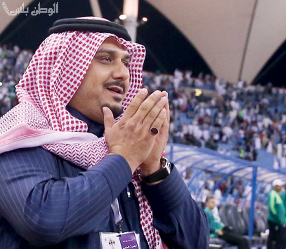 الأمير نواف بن سعد يرد على تصريحات ناصر الشمراني بشأن رحيله عن الهلال