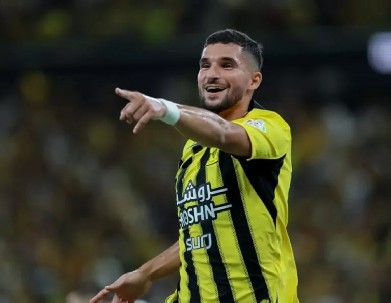 عوار يزاحم كبار أفريقيا في الاتحاد بعد أهدافه بموسم واحد بس