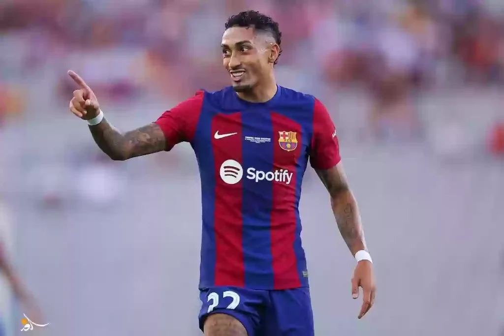 الهلال يستهدف رافينيا لتعويض نيمار وبرشلونة يحدد سعرًا ضخمًا