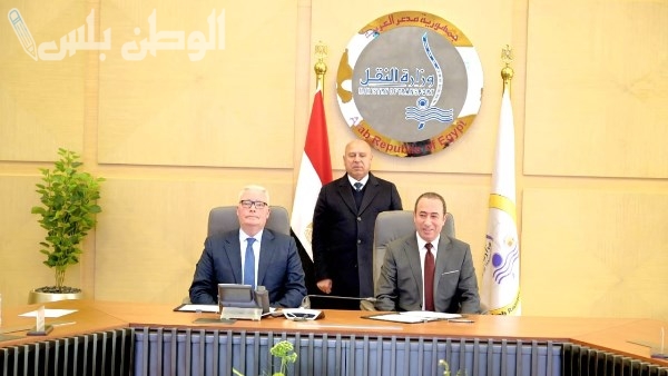 مصر تخطو نحو تطوير الأسطول البحري وتعزيز الصادرات.. توقيع اتفاقية تخريد السفن وبنائها في ميناء دمياط لدعم التجارة البحرية