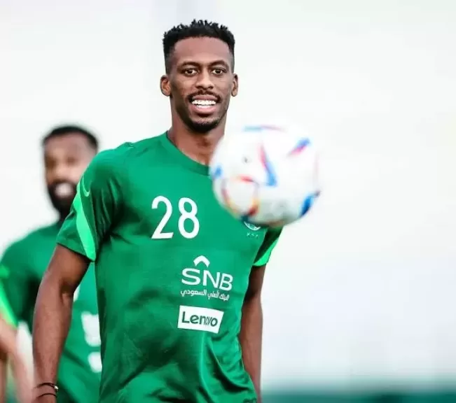 الهلال يواصل خطواته لتأمين نجومه بعد تجديد عقد كنو