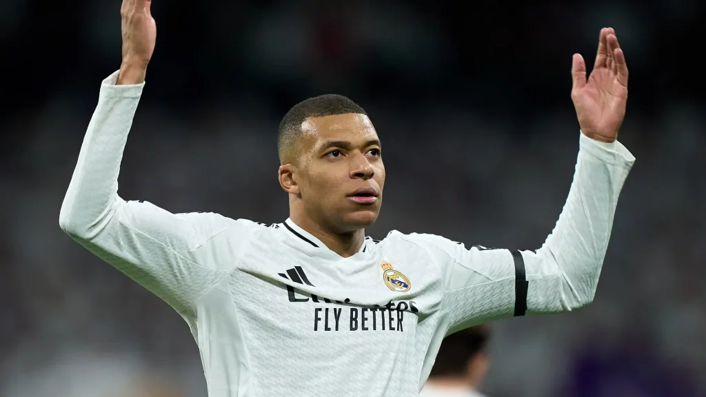 مبابي يعادل رقم رونالدو في موسمه الأول مع ريال مدريد
