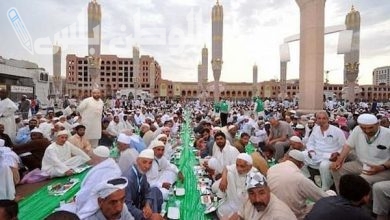 أقرب مائدة رحمن