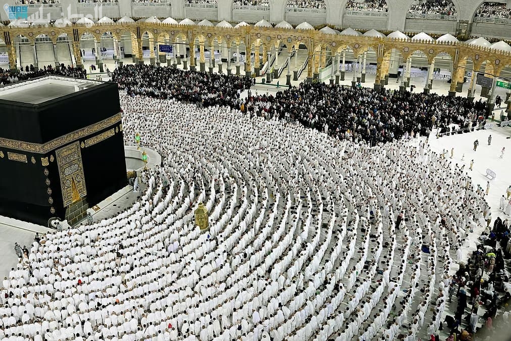 جدول أئمة صلاة التراويح في الحرم المكي والمسجد النبوي طوال شهر رمضان 2025