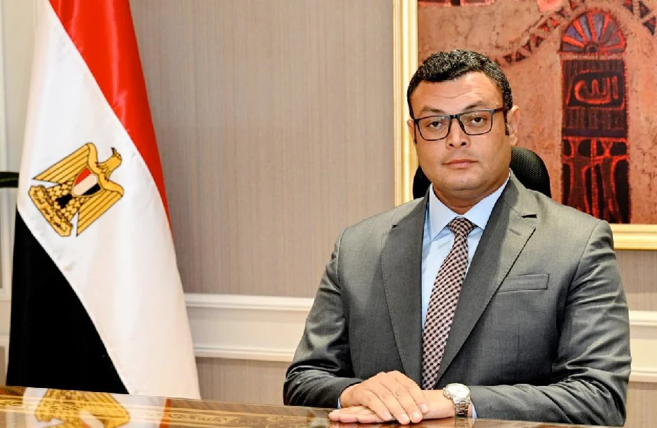 وزير الإسكان يبحث طرح 400 ألف وحدة سكنية لمحدودي ومتوسطي الدخل ضمن توجيهات الرئيس السيسي