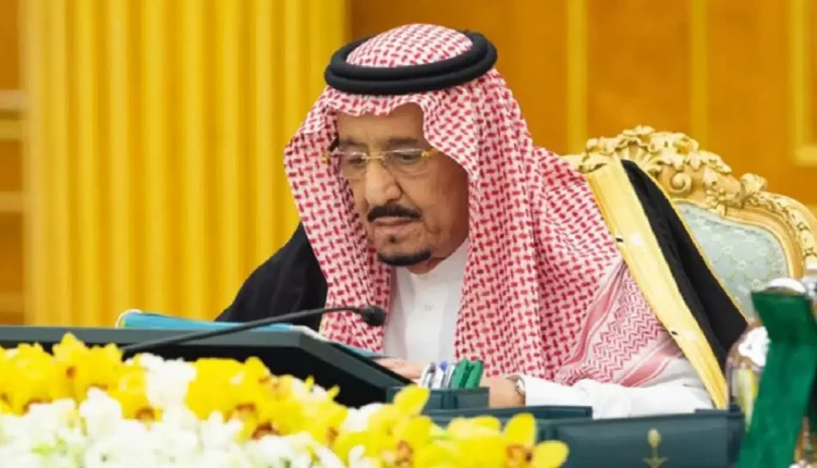 وزارة الموارد البشرية توضح للمواطنين عدد ساعات الدوام بالقطاع الحكومي والخاص في رمضان 1446