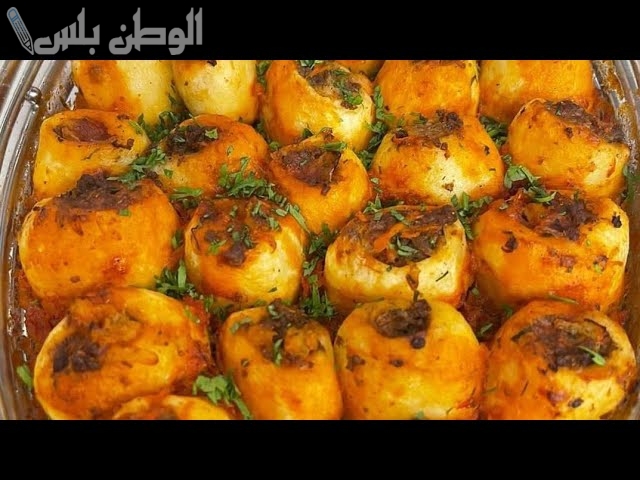 من اكلات رمضان والايام الحلوه البطاطس محشيه لحمه مفرومه