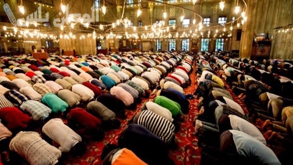 موعد أذان العشاء وصلاة التراويح اليوم 11 رمضان في السعودية