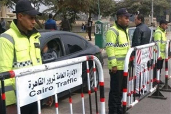 مرور القاهرة يعزز تواجده في شوارع العاصمة لمكافحة المخالفات والحوادث المرورية