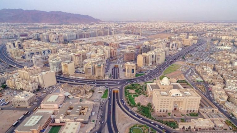 213 مشروعًا يخلق 120 ألف فرصة عمل بالمدينة