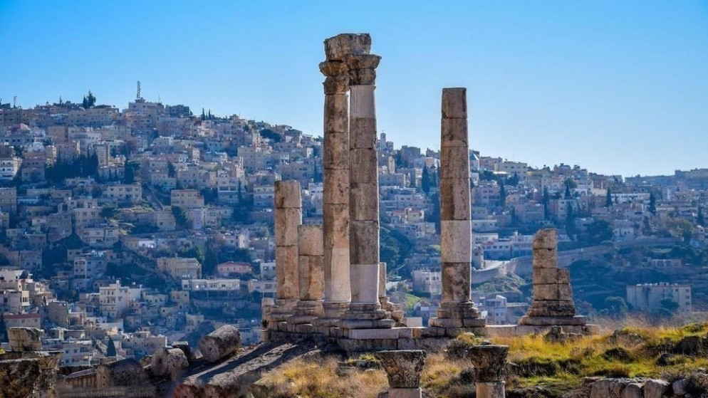 أجواء حارة تسود البلاد الجمعة والسبت