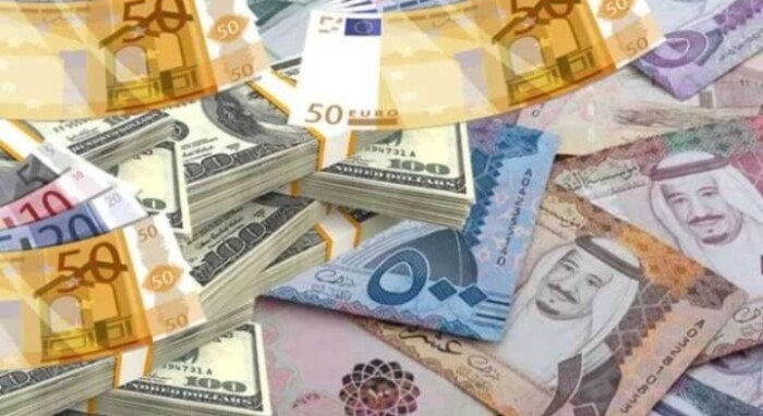 أسعار العملات في مصر: الدينار الكويتي واصلت ارتفاعها اليوم الأحد 4-5-2025