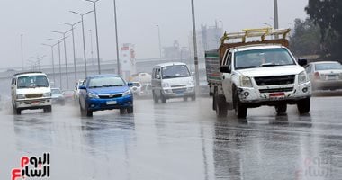 أمطار خفيفة تضرب القاهرة الكبرى بفترات متقطعة على مدار 24 ساعة
