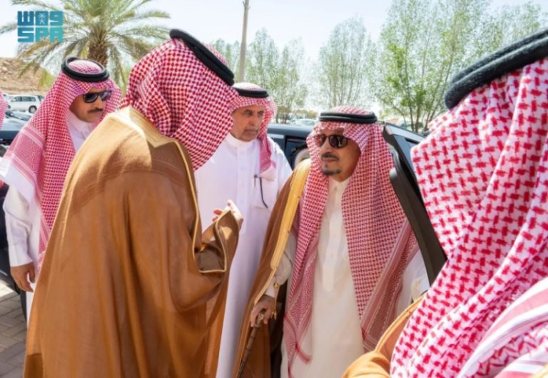 أمير الرياض يتفقد المشاريع التنموية في المجمعة