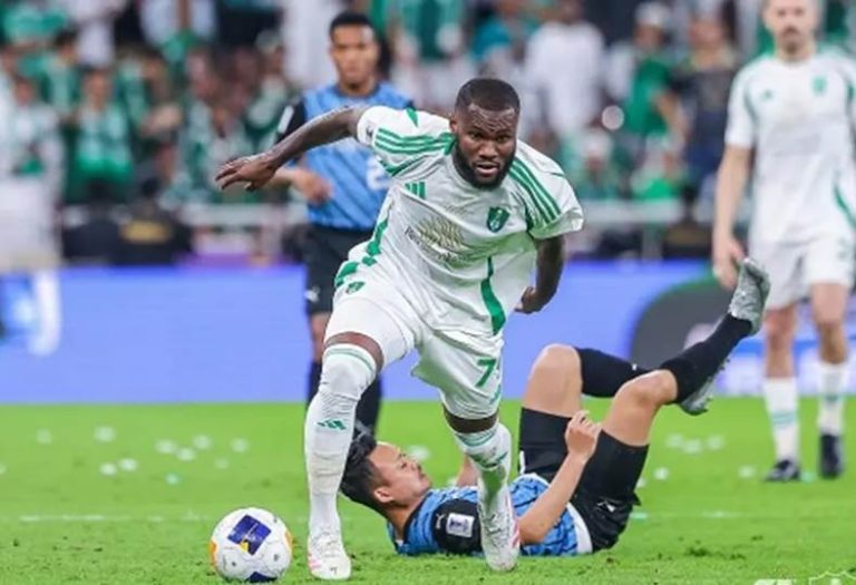 أهلي جدة يحقق إنجازًا تاريخيًا ويتوج بلقب دوري أبطال آسيا لأول مرة