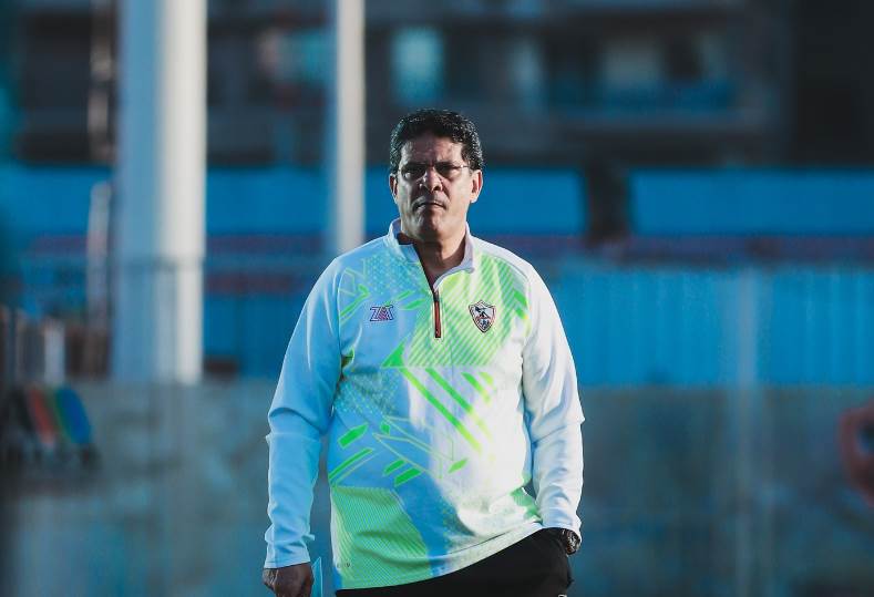أيمن الرمادي يؤكد أن الزمالك يضم لاعبين كبار ويشيد بعلاقته الجيدة مع جميع الجماهير