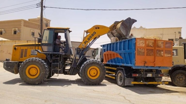 إزالة 8600 م³ من المخلفات في النعيرية