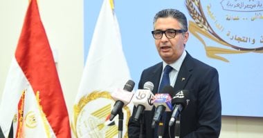 إنشاء شوادر لطرح خراف وأبقار حية للأضاحي حسب إعلان وزير التموين