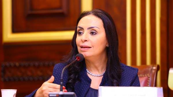 اجتماع لجنة المشروعات الصغيرة يضم وزيرة التضامن الاجتماعي
وزيرة التضامن الاجتماعي تتواجد في اجتماع اللجنة المعنية بالمشروعات الصغيرة
في خطوة مهمة، وزيرة التضامن الاجتماعي تشارك في اجتماع لجنة المشروعات الصغيرة والمتوسطة
لجنة المشروعات الصغيرة تستضيف وزيرة التضامن الاجتماعي في اجتماعها