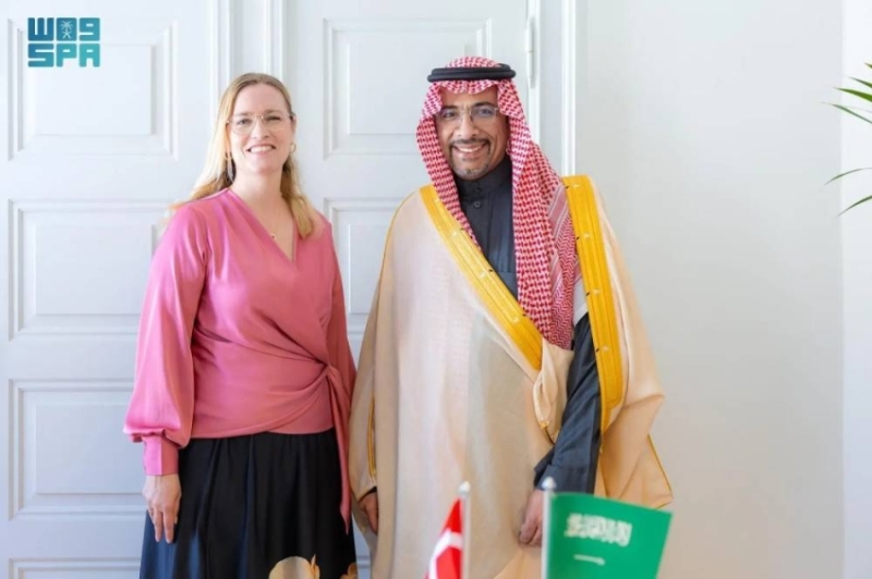 اجتماع وزاري لتطوير التعاون الصناعي مع الدنمارك