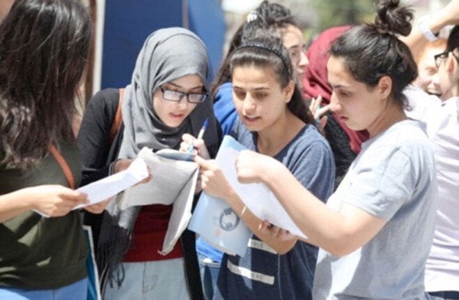 استعدادات امتحانات الثانوية العامة تكشف معاناة الأسر كما ترويها مؤسس «أمهات مصر»