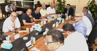 استعدادات مكثفة بالصيف وزير الإسكان يراجع أعمال منظومة مياه الشرب والصرف بمطروح