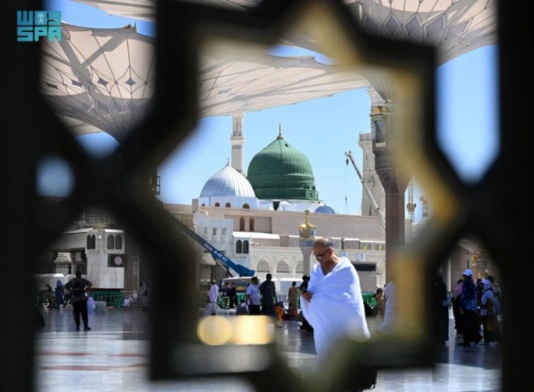 استعدادات مكثفة ترحب بوصول الحجاج إلى المدينة المنورة