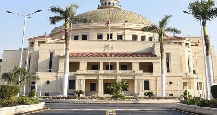 استعراض فرص وتحديات الاستثمار بإفريقيا في كلية الدراسات الإفريقية و«معلومات الوزراء»